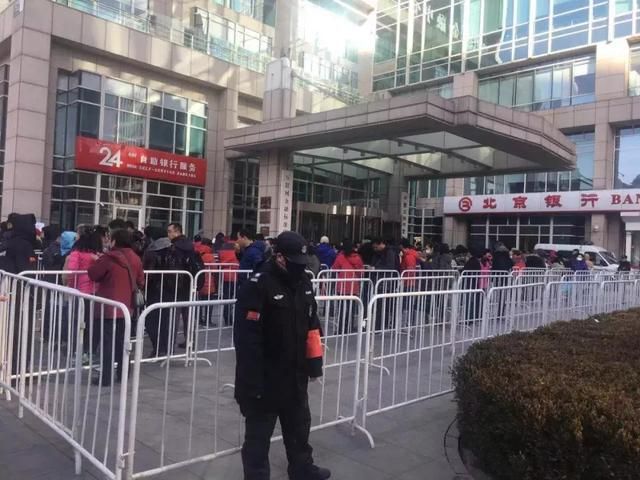 千萬人排隊退超10億元押金，被資本和市場拋棄的ofo如何熬過寒冬